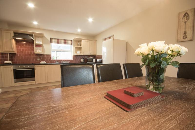 Haddon Cottage - Darwin Lake Holiday Village Matlock  Esterno foto